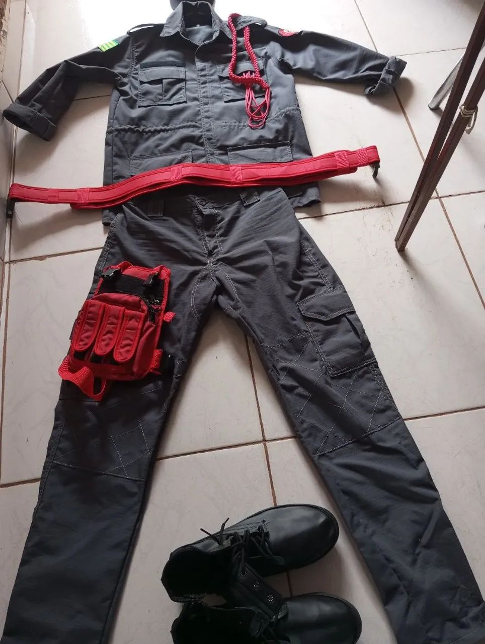 Uniforme de bombeiro civil - Foto 4