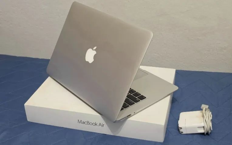 MacBook Air 2017 256GB/8GB - 200 ciclos - Na Caixa - Notebooks