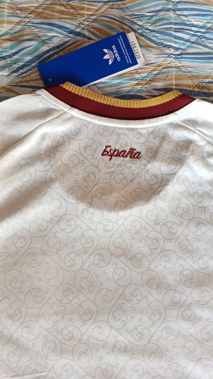 Camisa da Espanha modelo jogador tamanho M - Foto 5