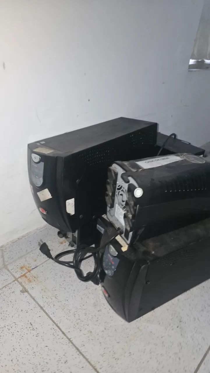 Lote Estabilizador e Nobreak com defeito - Foto 2