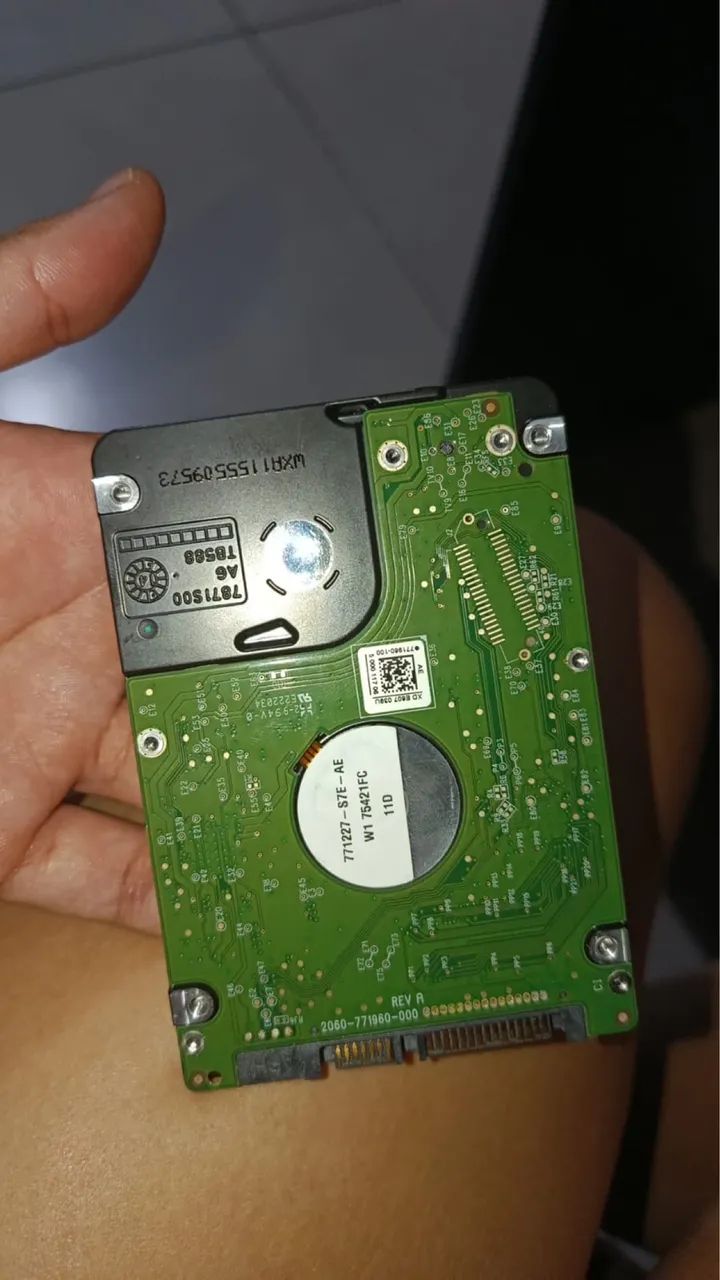 Vendo HD 1 tb - Foto 2