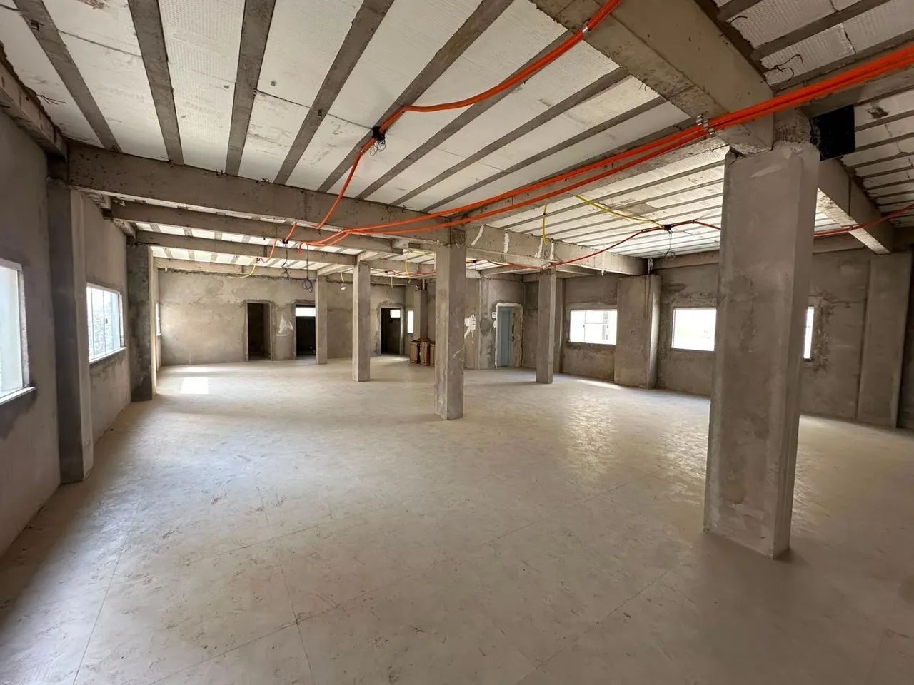 LOJA Comercial  Renascença | Rua dos Juritis - Foto 4