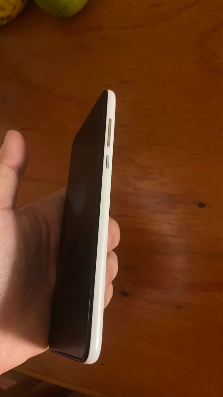 Celular Moto G8 (64GB) - Foto 4