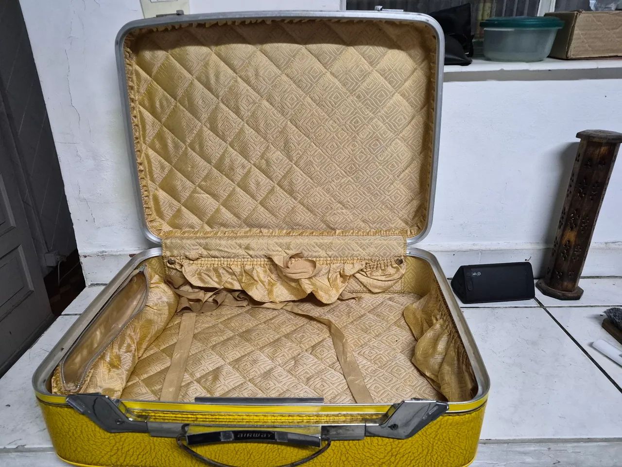 Mala antiga decada de 60 - Foto 2