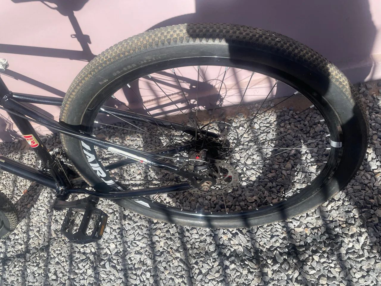 Bicicleta aro 29 em bom estado - Foto 2