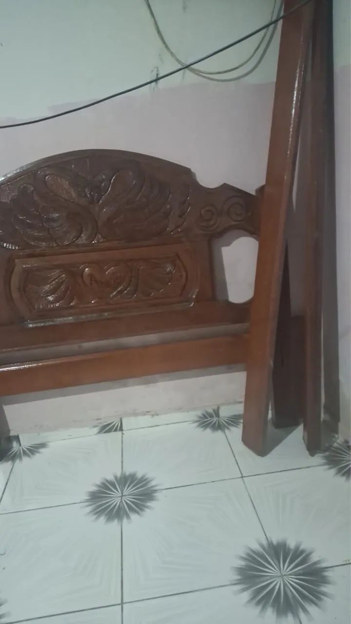 Estrutura de cama de madeira  - Foto 2