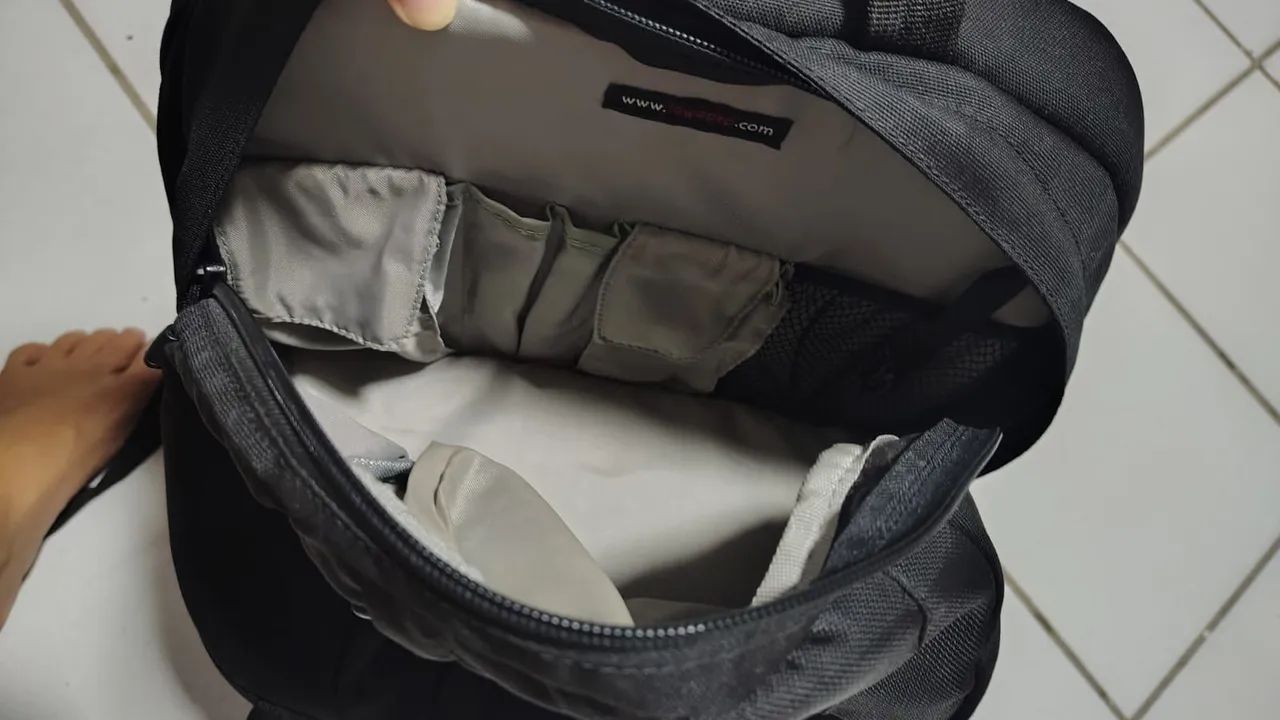 Lowepro Fastpack 250 (LP131) - Excelente Estado - Mochila Profissional Fotográfica - Foto 5