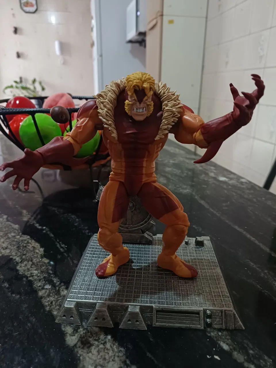 Dente de sabre diamond Marvel select - Foto 2