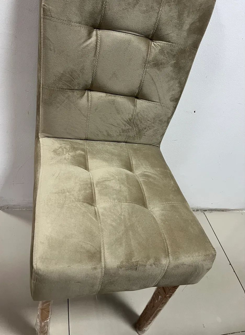 Cadeira pra mesa de jantar nova - Foto 2