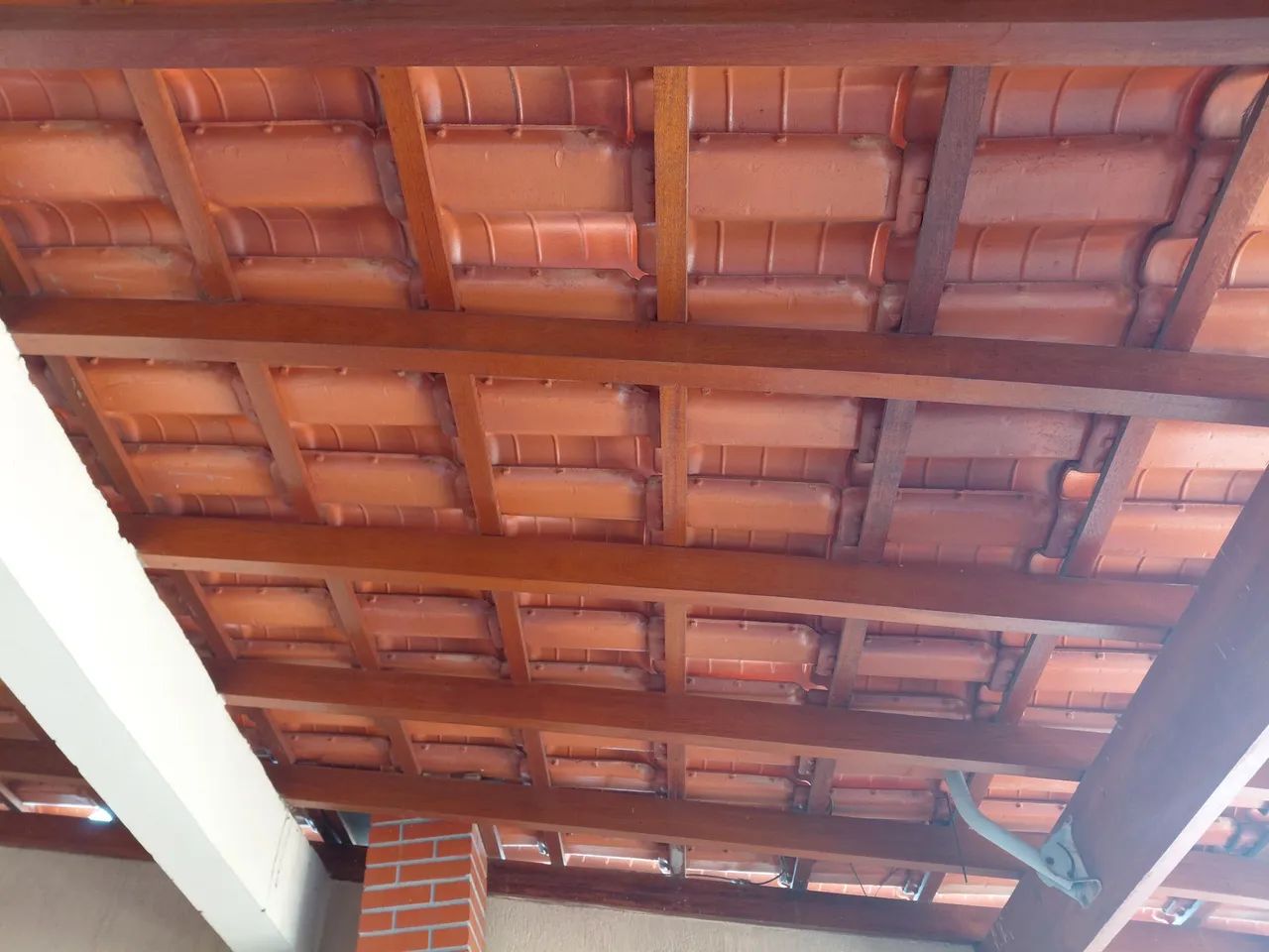Vende se telhas 