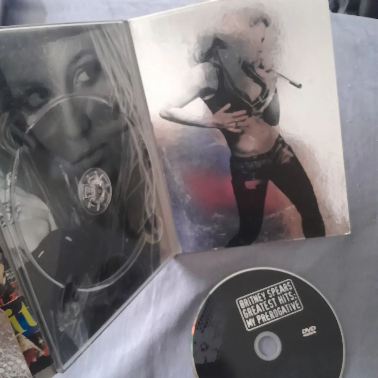 Dvd Britney Greatest  hits: my prerogative - Foto 5