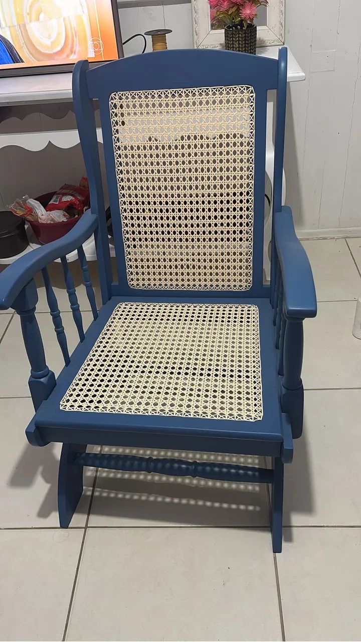 Restauração de móveis antigos em palhinha  - Foto 2