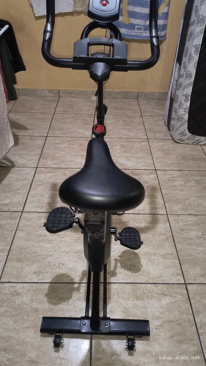 Vende-se Bicicleta Ergométrica  - Foto 4