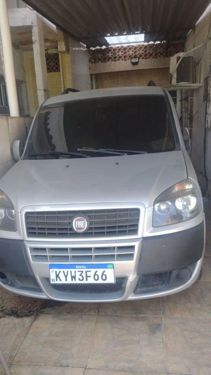 Fiat Doblo ESSENCE 1.8 16V FLEX 2013