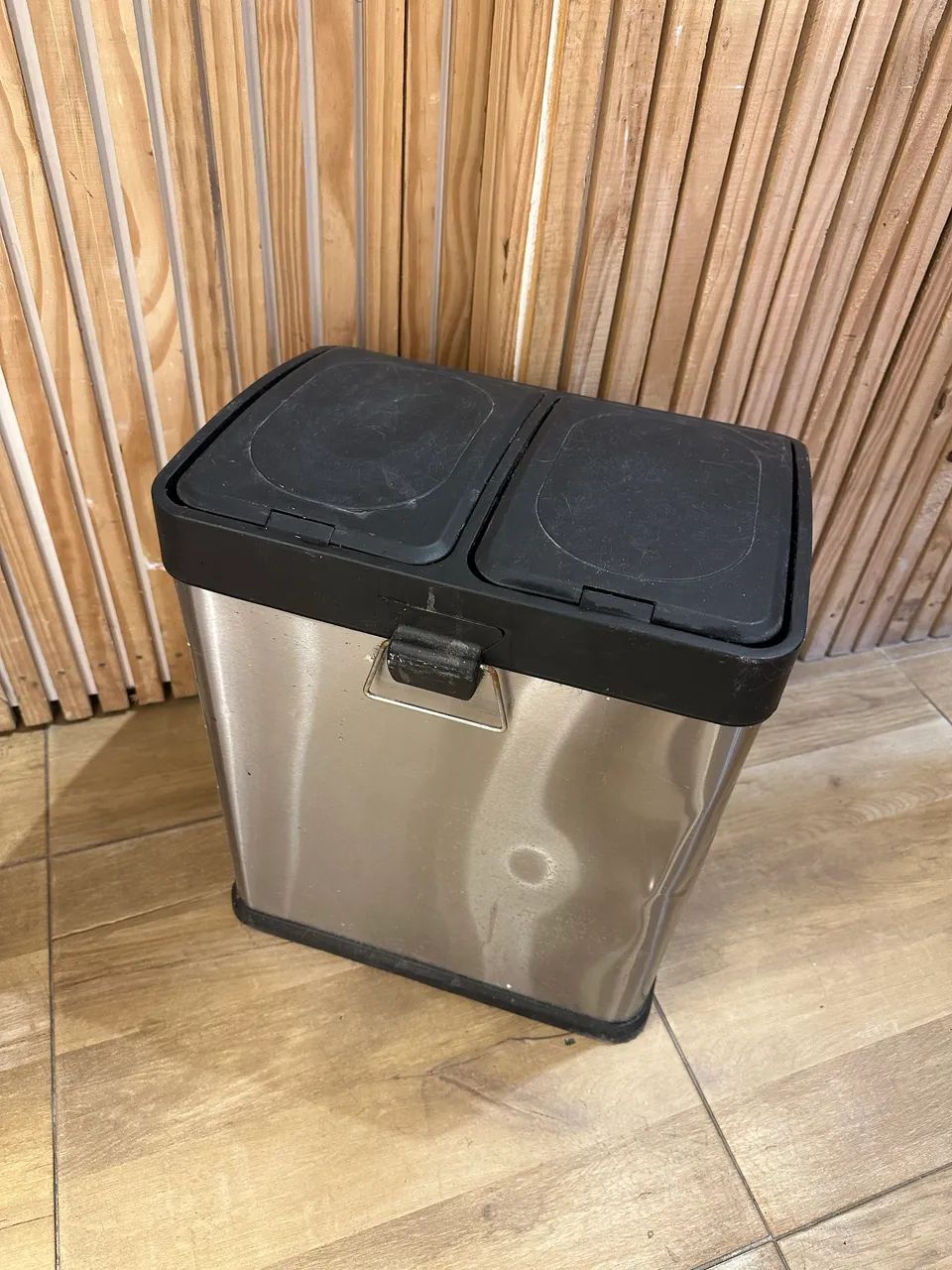 Lixeira dupla em inox  30l - Foto 4