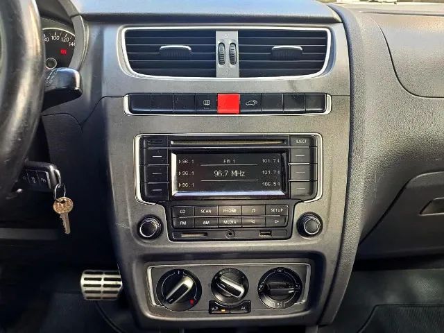 Volkswagen Crossfox 1.6 MI Total Flex 8V 5P 2014 - Foto 5