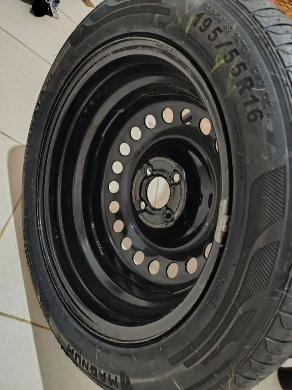 Pneu com roda - Foto 4