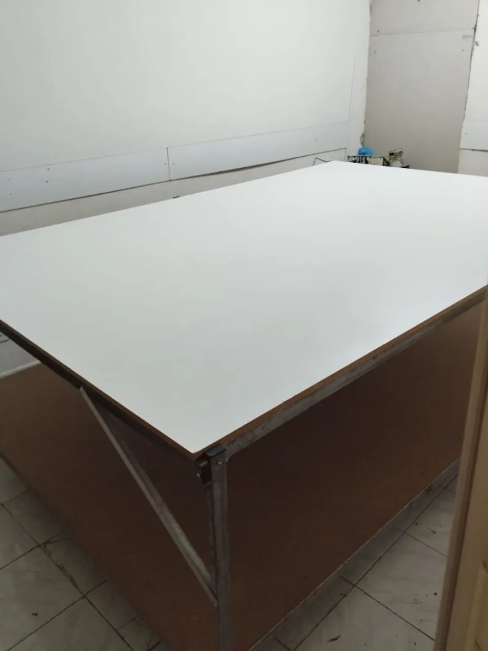 MESA DE CORTE DE TECIDO