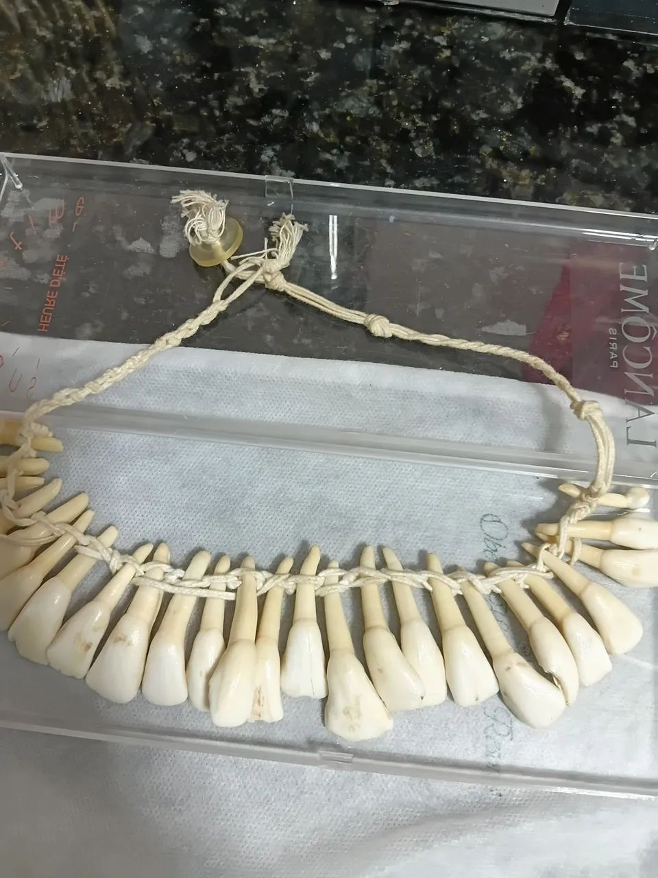 Colar de dente de animal  - Foto 3