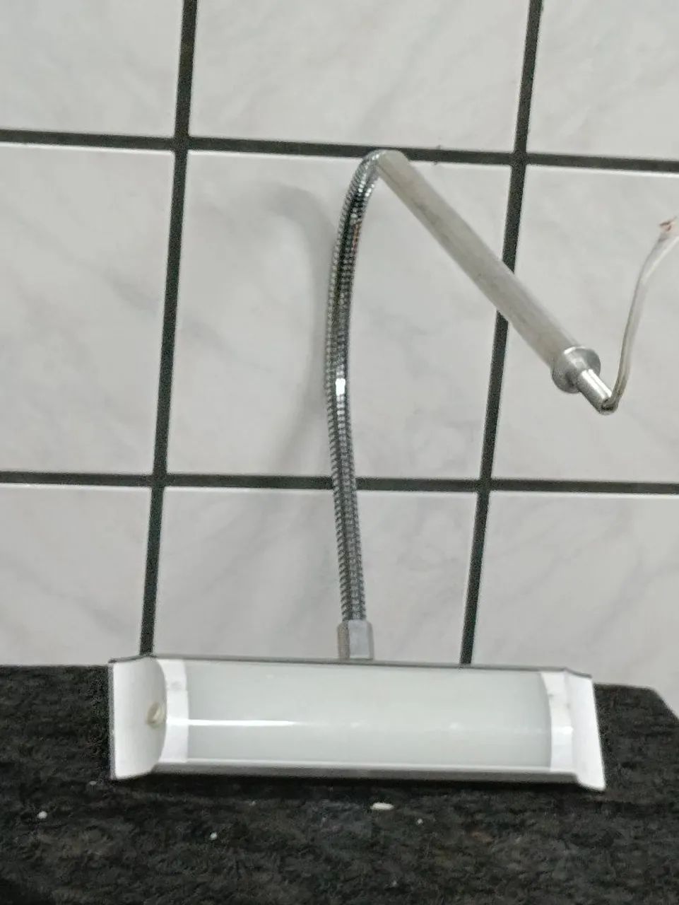 Luminária caltini laboratório de prótese dental