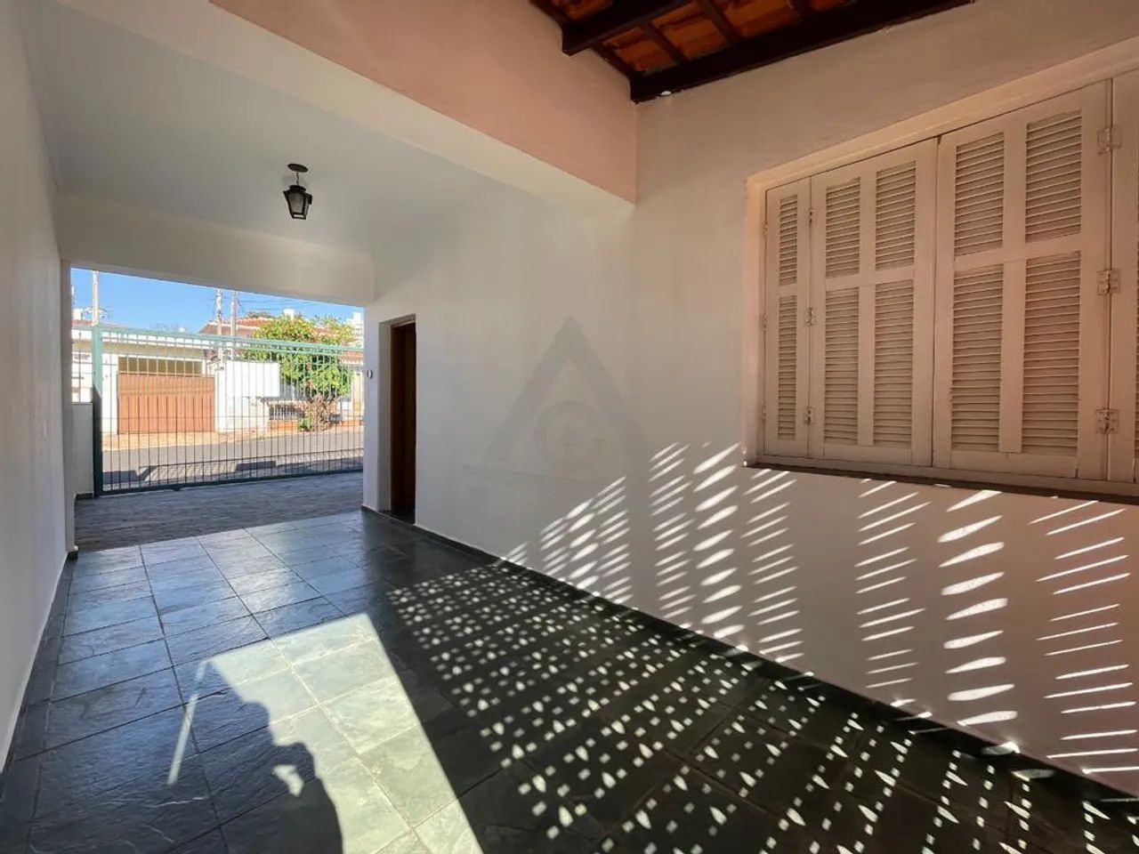 Casa para alugar em Campinas, Taquaral, com 2 quartos, com 140 m² - Foto 4