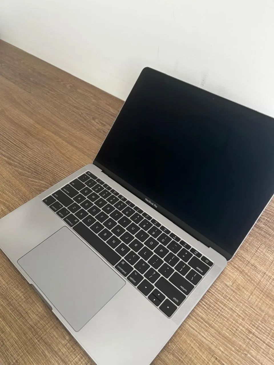MacBook Pro 2017 com cabo flat da tela com problema - Foto 3