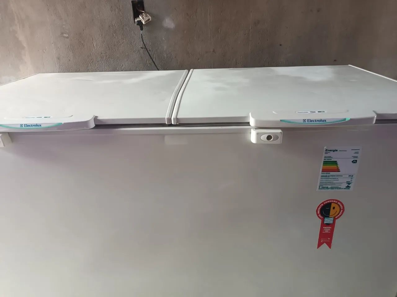 Freezer Eletrolux semi nova 