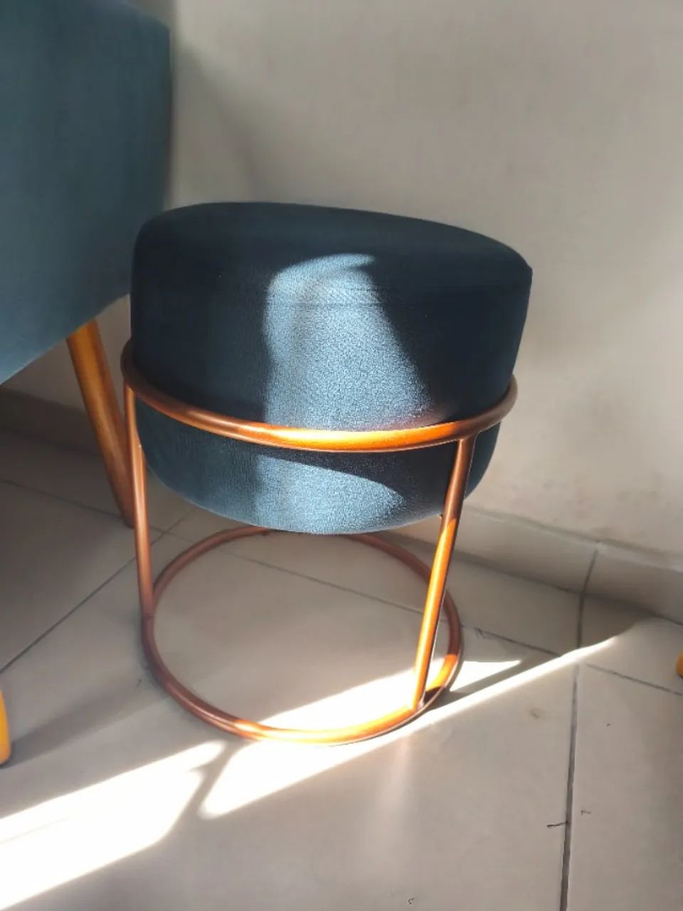 Armchair453011496816486403