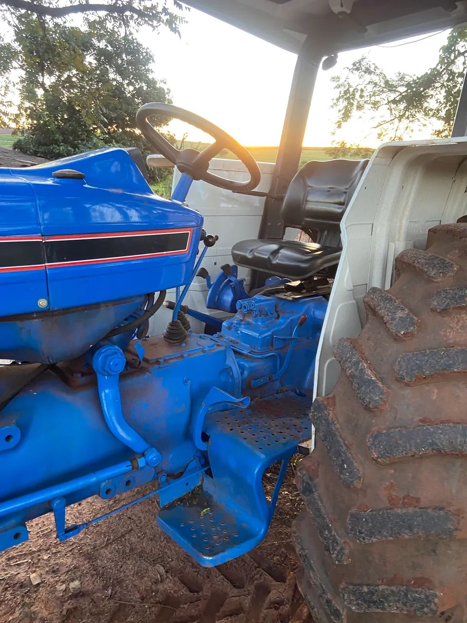 Trator Ford 6610 - Foto 5