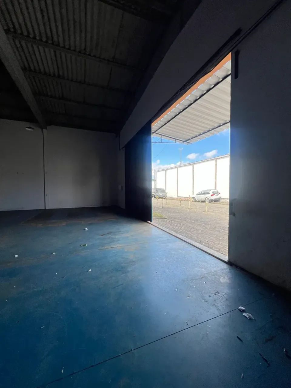 GALPÃO 300 m² PARA LOCAÇÃO - Foto 2