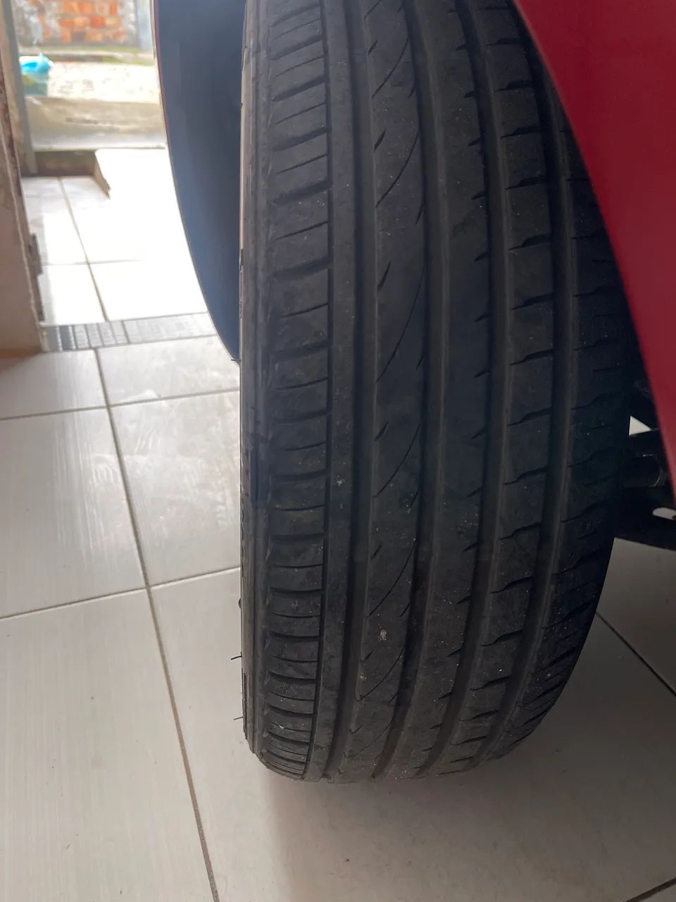 Pneu aro 17 185 35 - Foto 2