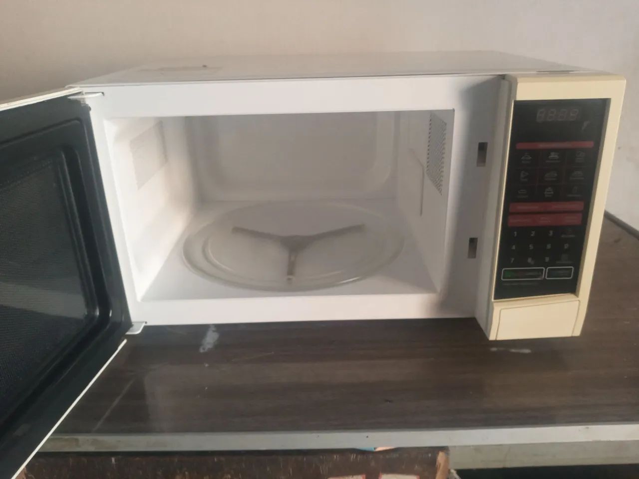 Microondas Lg "30" Litros - Foto 4