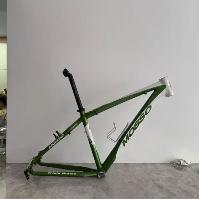 Quadro MOSSO 26x18 com canote e suporte de garrafinha - Ciclismo