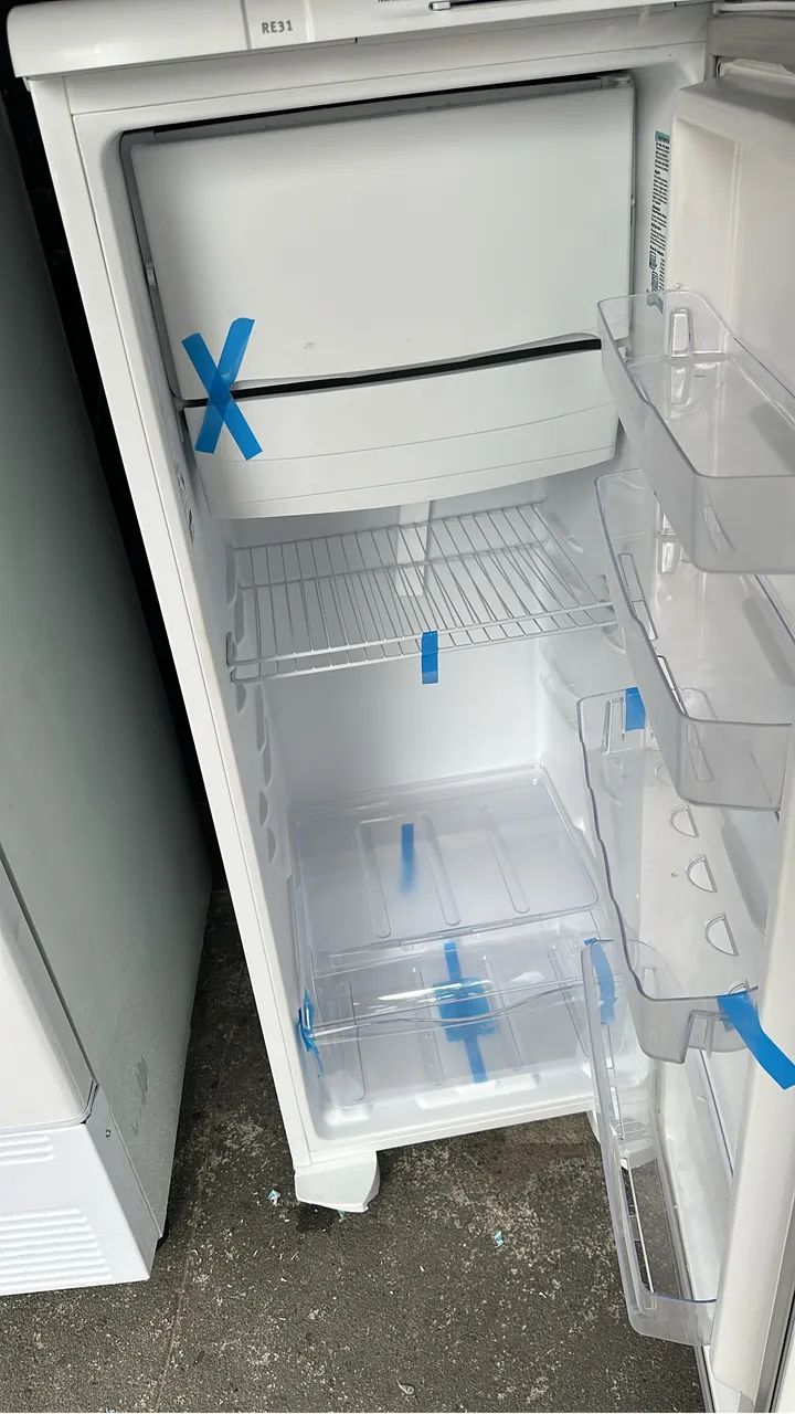 Geladeira eletrolux nova 240 litros  - Foto 3