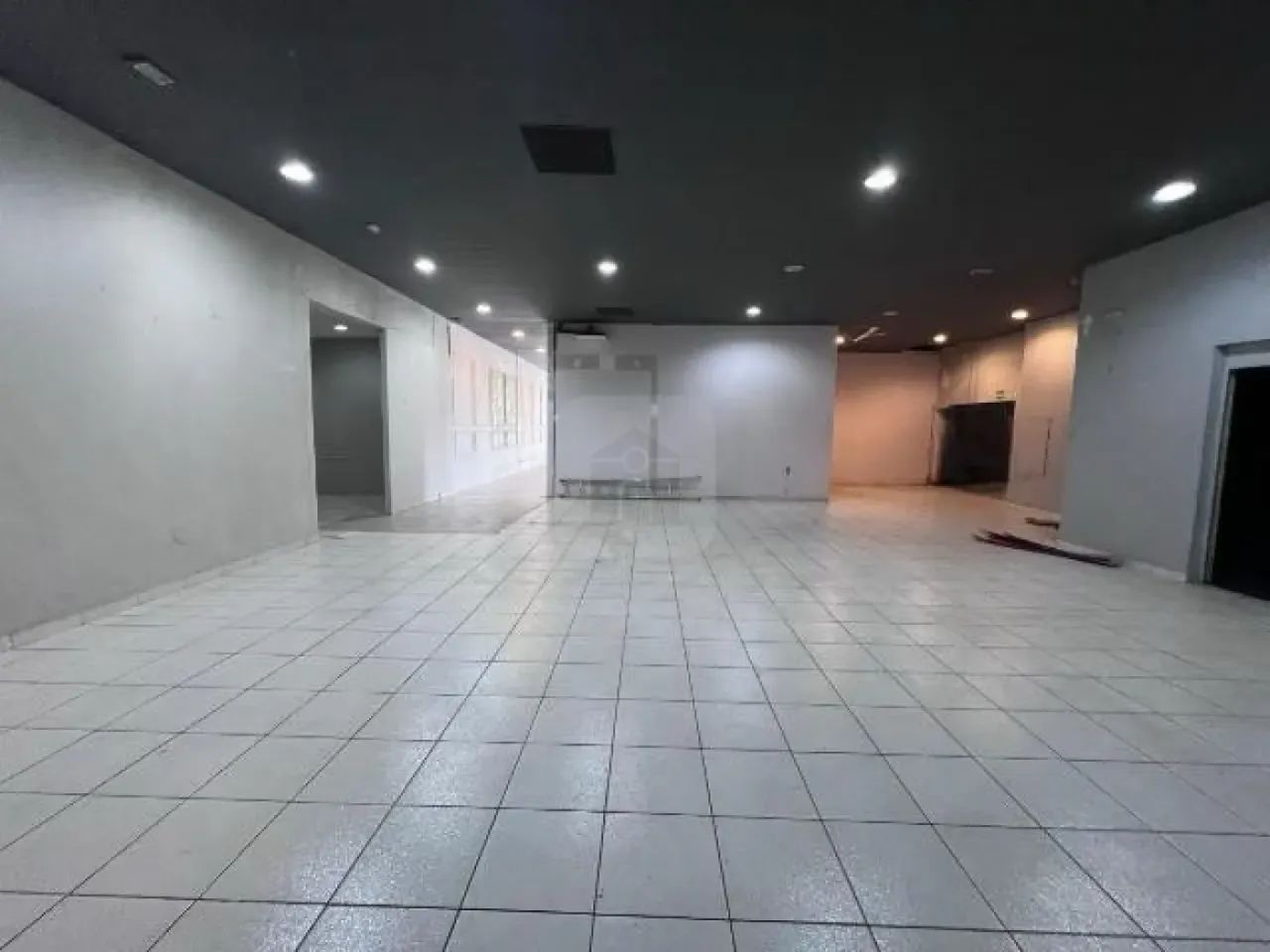 Cômodo Comercial Para Venda Bairro Aparecida - Foto 4