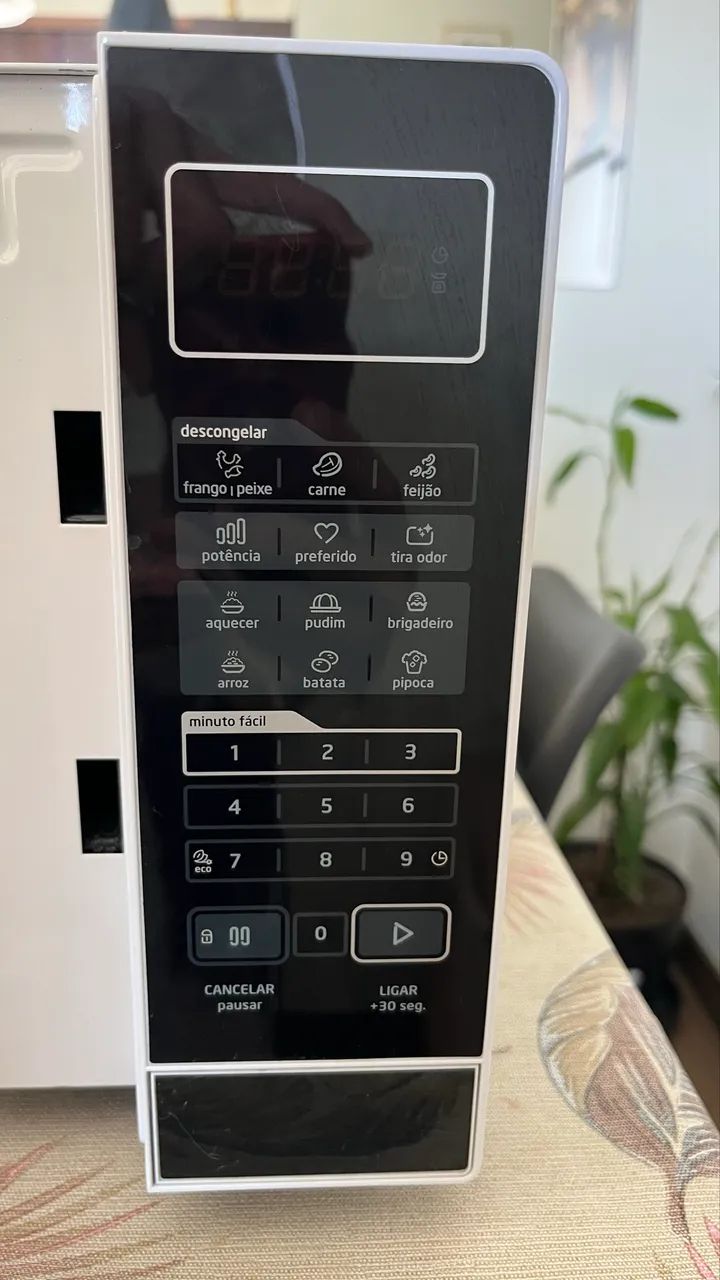 Microondas Midea 20L - Foto 2