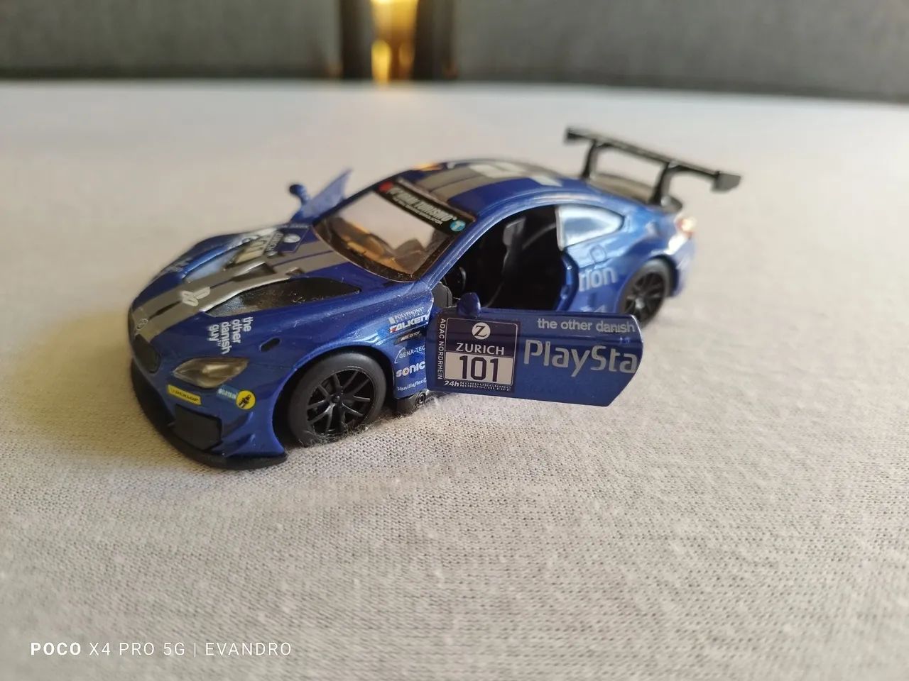 Miniatura de corrida 
