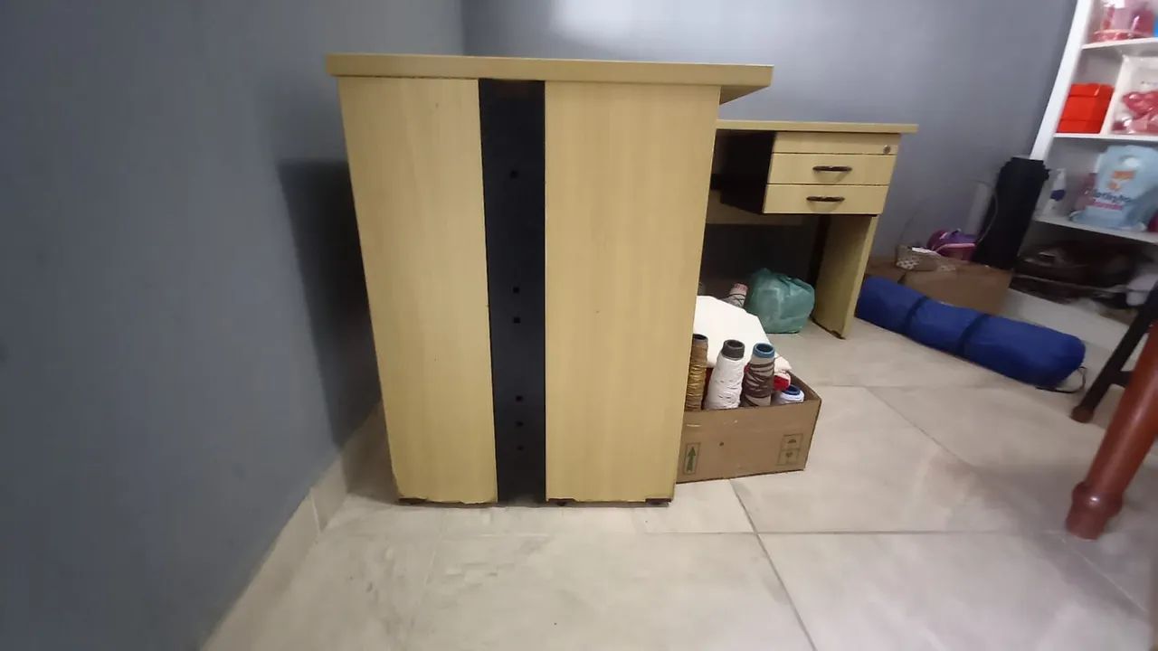 Mesa de escritório 140x140 - Foto 5