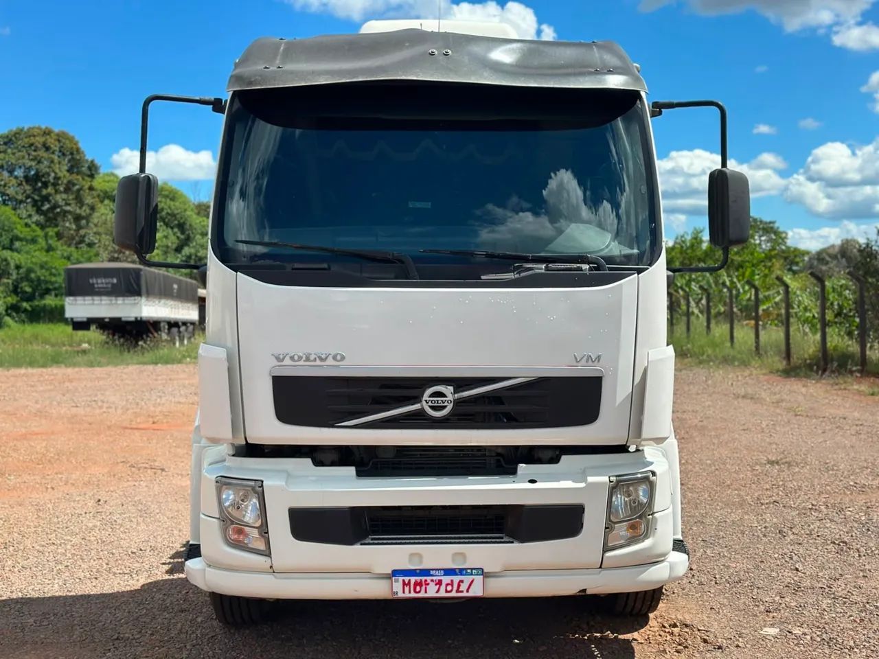 Volvo VM 330 4x2 2012 - Foto 4