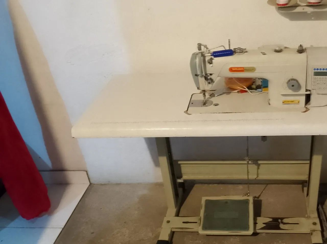 Máquina reta eletronica 