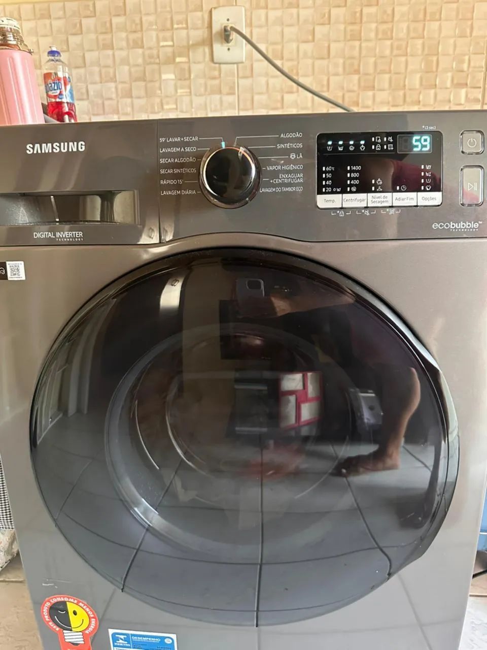 Máquina de lavar nova 