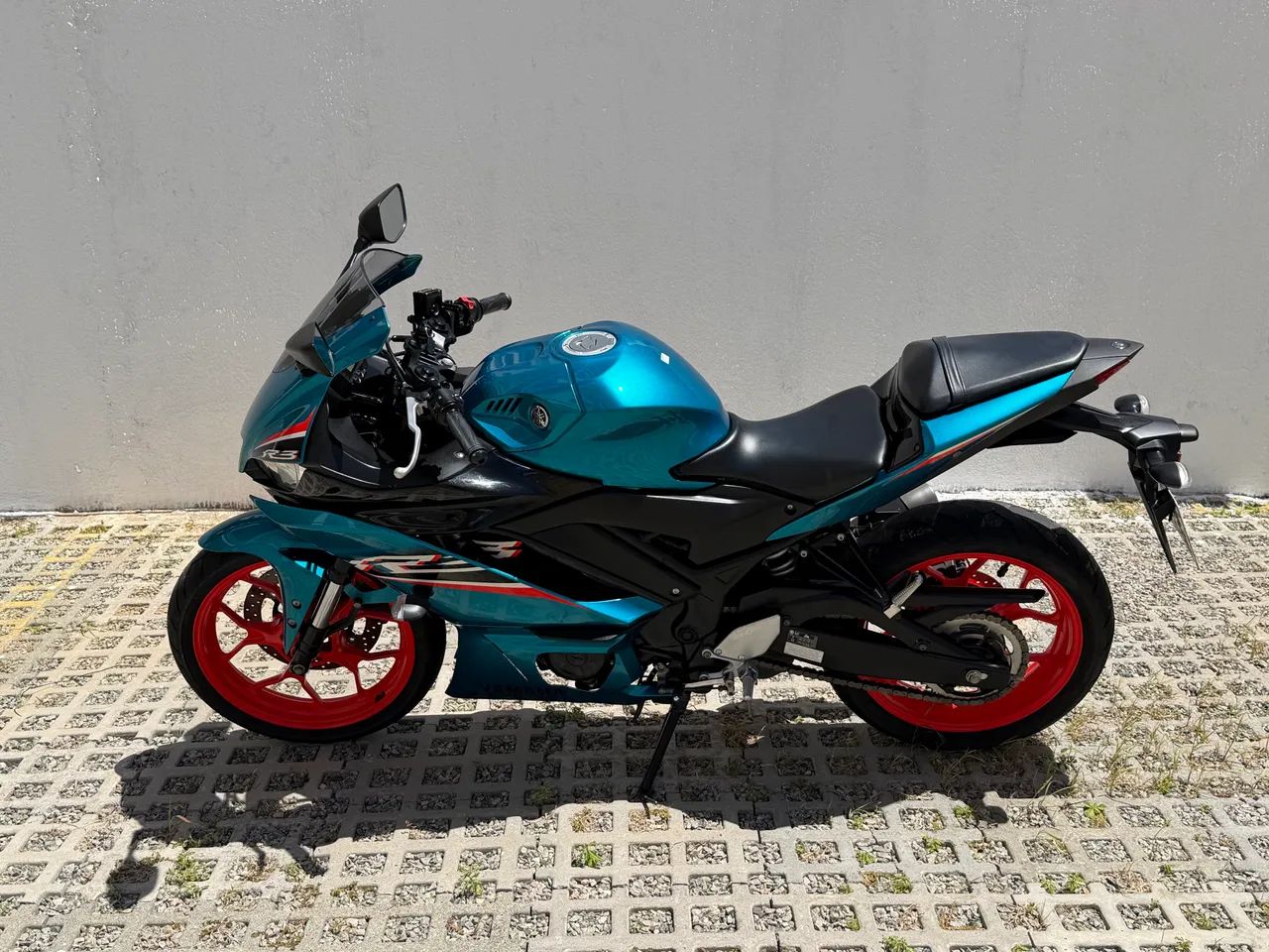 Vendo Yamaha R3  - Foto 3