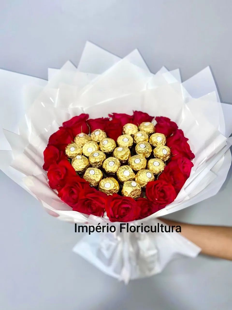 Buquê Luxo com Ferrero e Pelúcia  - Foto 3