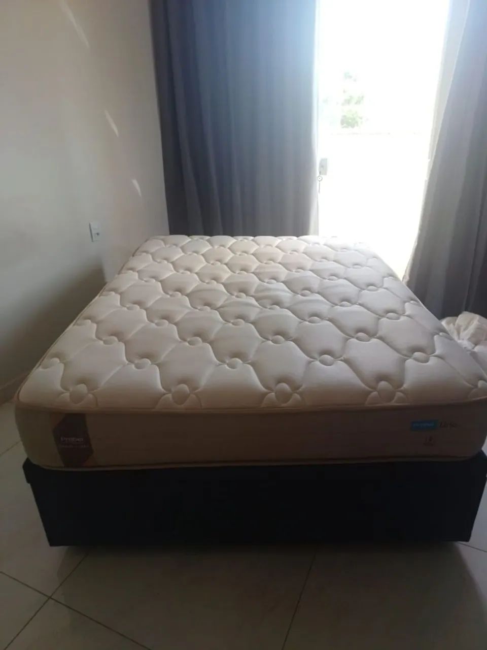Cama casal box com baú + colchão Probel