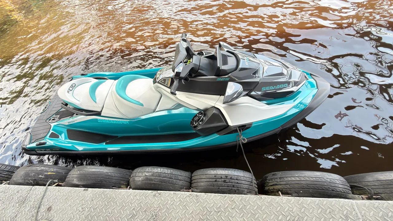 Jet ski seadoo GTX LIMITED 325 hp