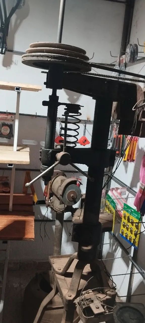 Furadeira de bancada antiga  - Foto 3