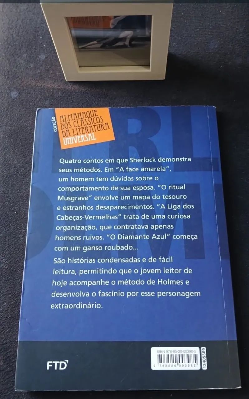 Livro Sherlock Holmes - Foto 2