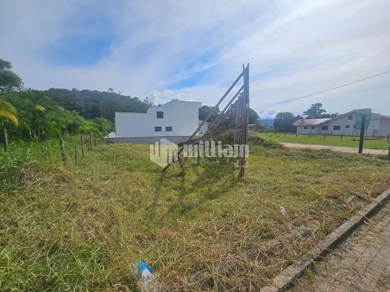 TERRENO NO AYMORÉ COM ÓTIMA LOCALIZAÇÃO E METRAGEM - Foto 3