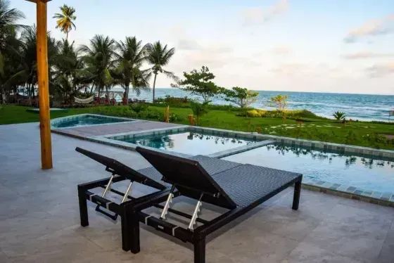 TAMANDARÉ - FLAT COM 35m² num condomínio pé na areia - Foto 4
