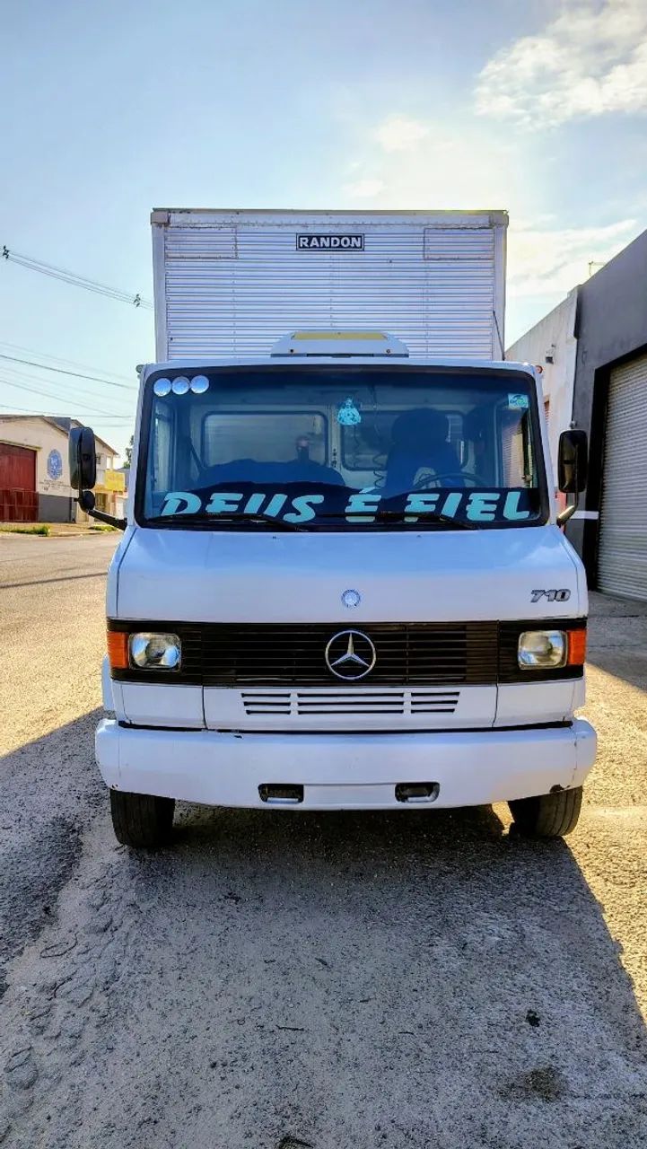 Mercedes MB 710 Plus